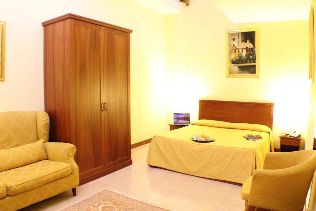 Certosa Hotel ミラノ エクステリア 写真