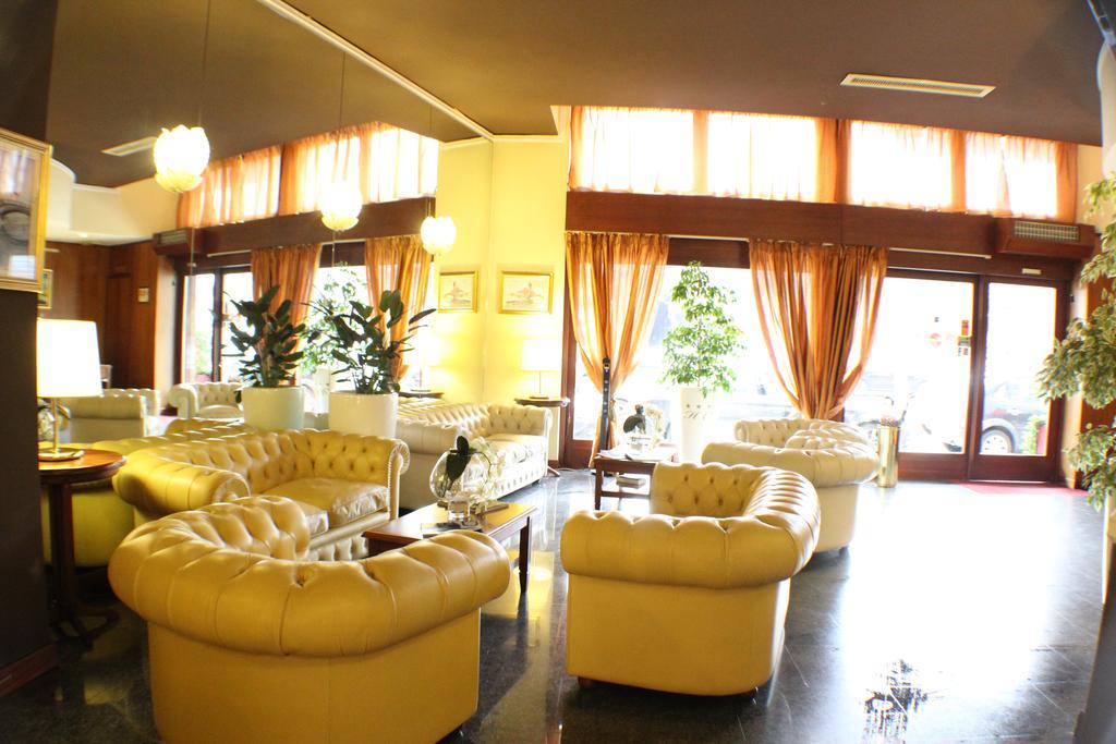 Certosa Hotel ミラノ エクステリア 写真