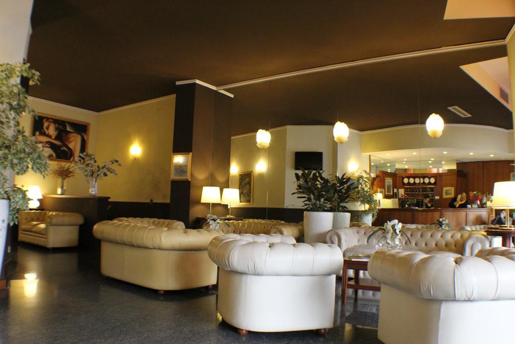 Certosa Hotel ミラノ エクステリア 写真
