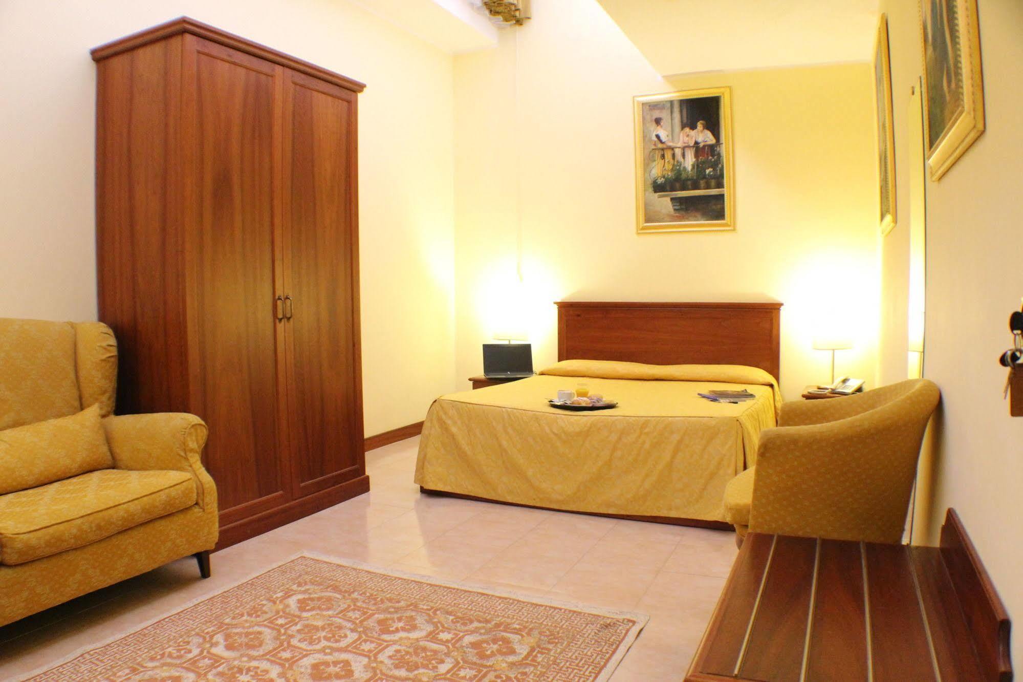 Certosa Hotel ミラノ エクステリア 写真