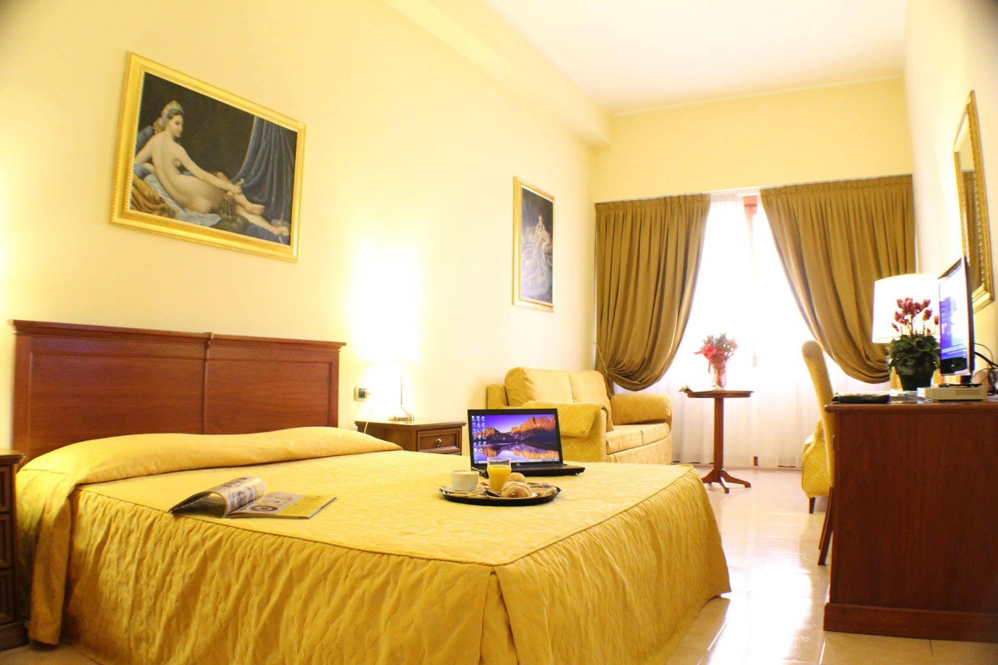 Certosa Hotel ミラノ エクステリア 写真